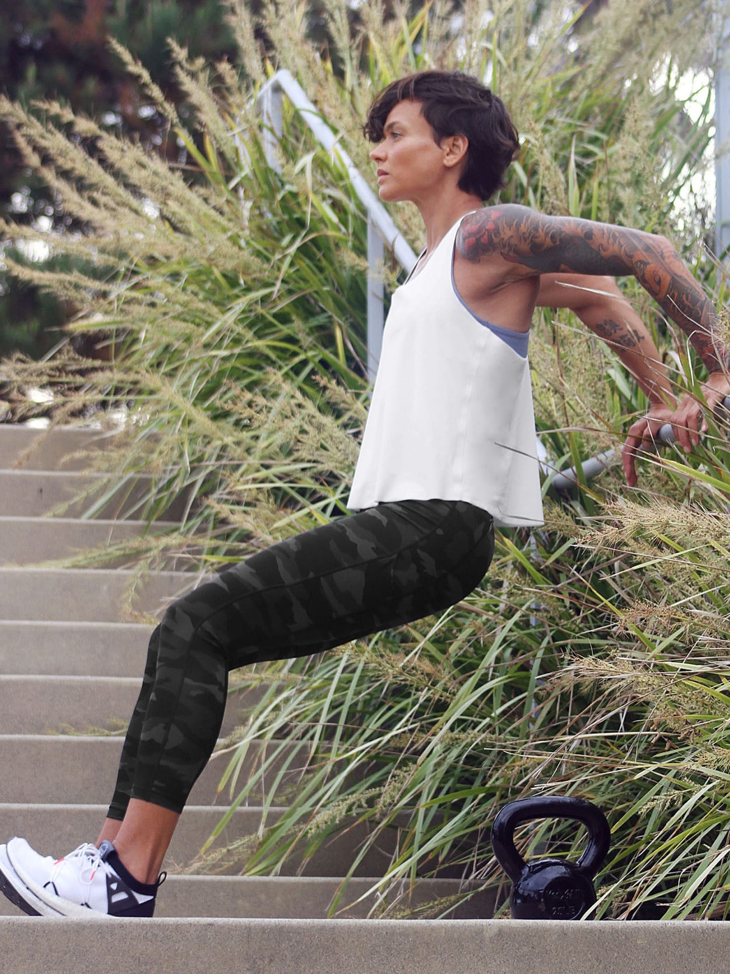 Athleta Ultimate Stash Pocket 7/8 Camo Tight Yoga Fitness Pant #531773  Medium