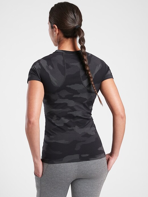 T-shirt camouflage sans coutures Momentum