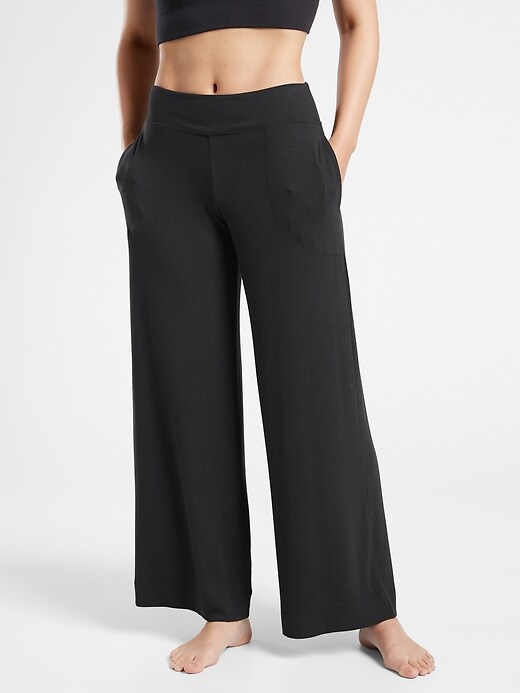 L'image numéro 1 présente Pantalon de nuit jambe large côtelé Well Rested