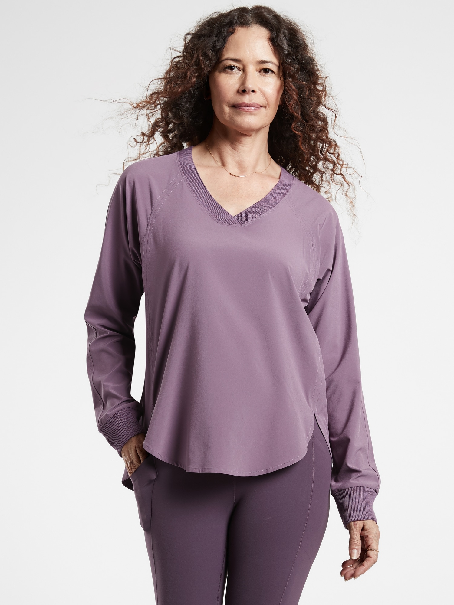 Athleta Zephyr V&#45Neck Top purple. 1