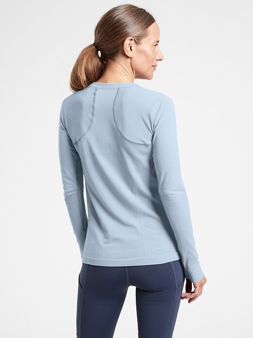 Image number 2 showing, Momentum Seamless Top