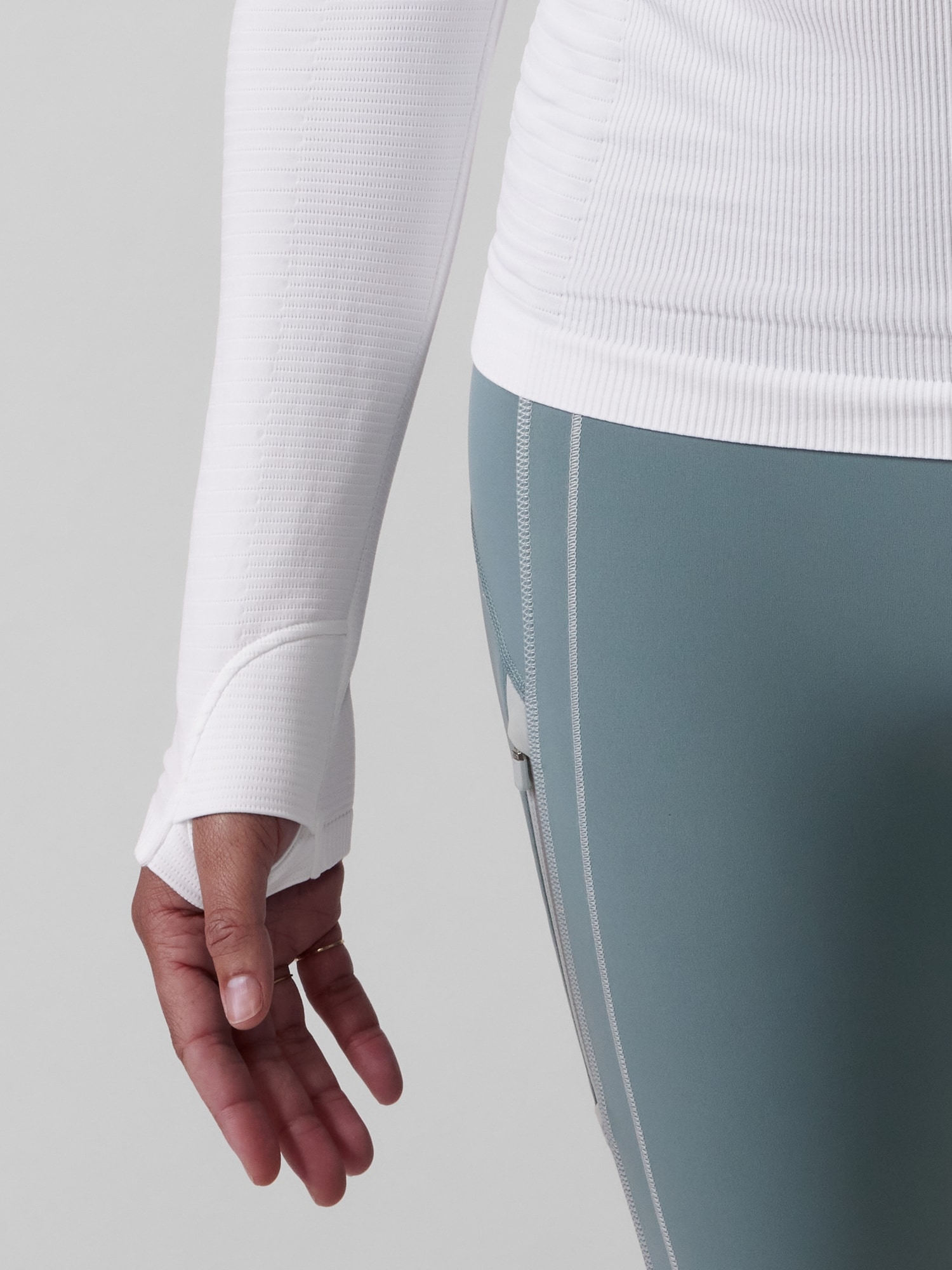 Athlete Seamless Workout Long Sleeve Top - White, Women's Base Layers & Long  Sleeve Tops