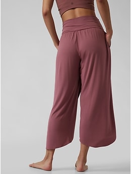 Onzie Wide Leg Crop Pants