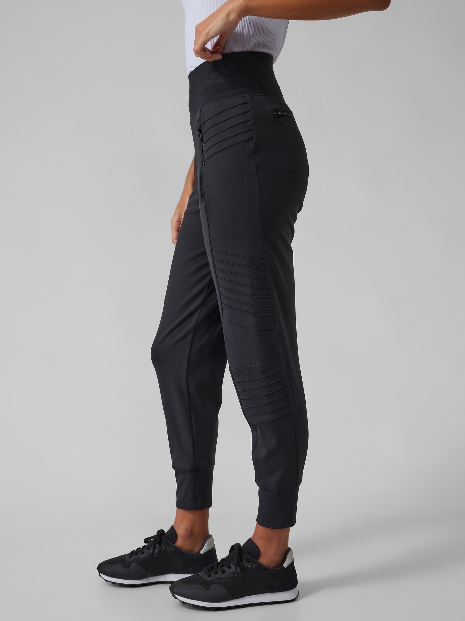 Athleta woman's metro skinny pants grey, back pockets, size small