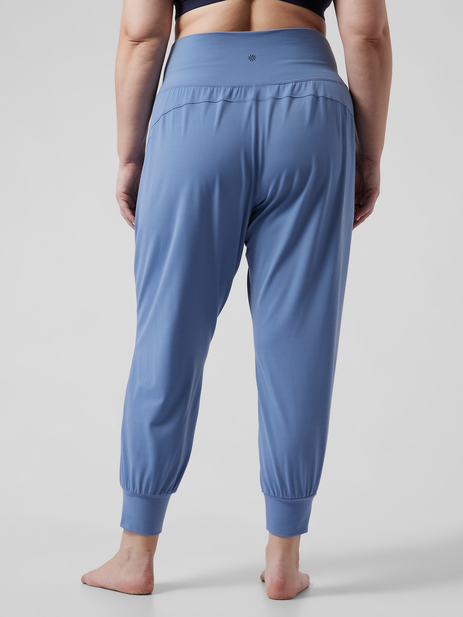 Salutation Jogger | Athleta