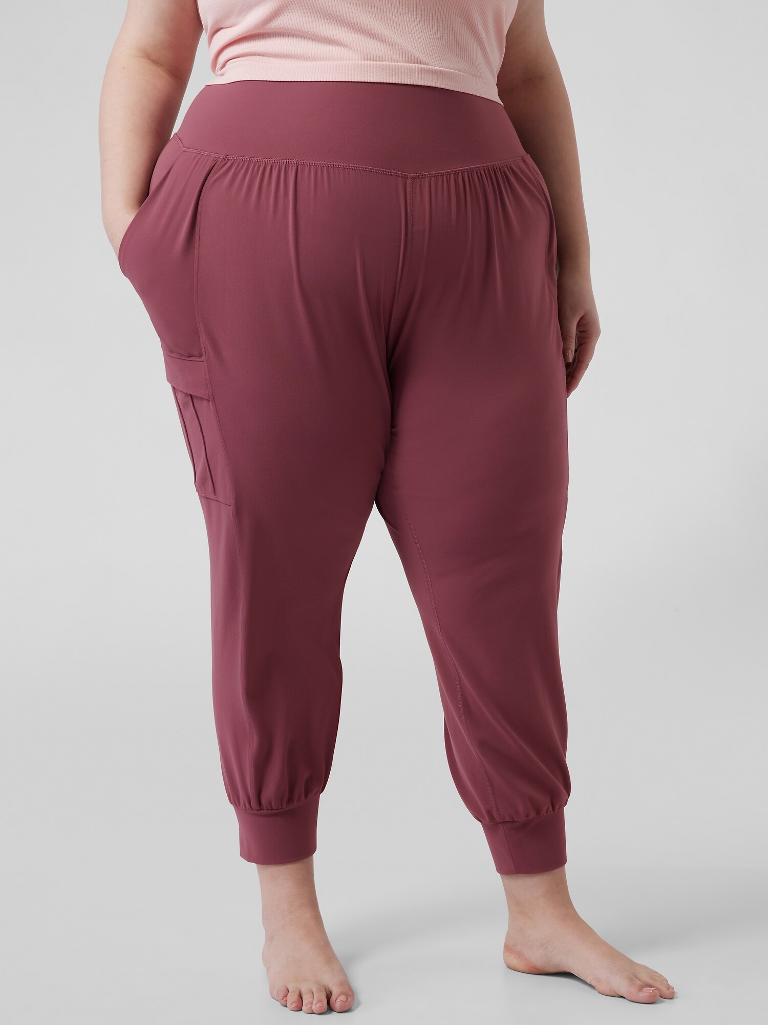Athleta $109.00 Vienna Cargo Pant, Size 0 Orchid Pink with Black Pocket  Snaps