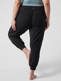 ATHLETA Salutation Cargo Jogger – Activejoyboutique