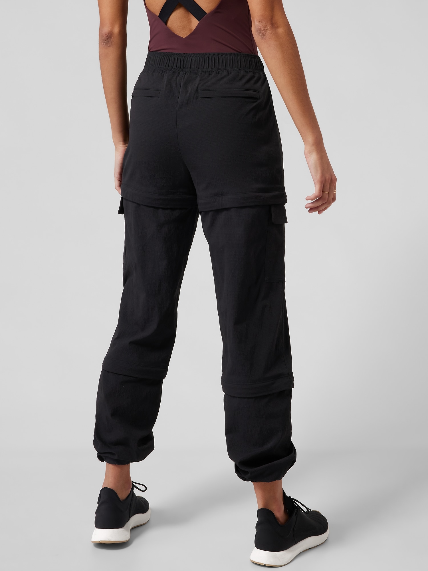 ATHLETA Gray Jogger Pants - Size 2 ZIp Pockets, Back Pockets Pull On Zip  Legs