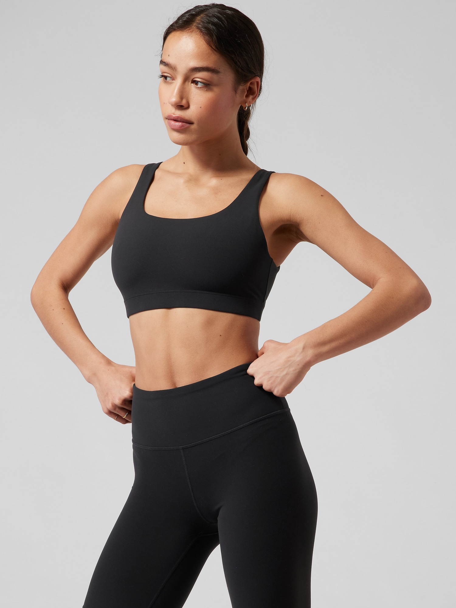 Athleta Exhale Bra D&#45DD+ black. 1