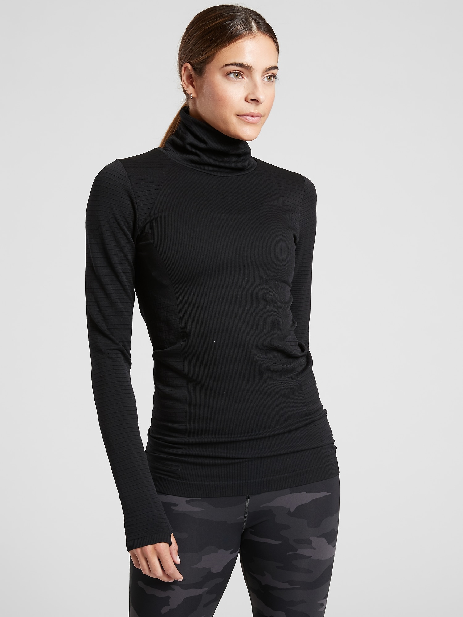 Athleta Flurry Blizzard Seamless Turtleneck black. 1