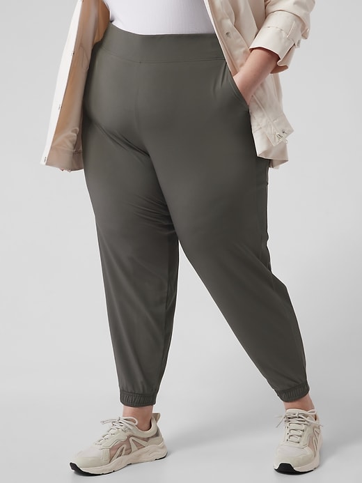 Image number 4 showing, Brooklyn Legacy Mid Rise Jogger
