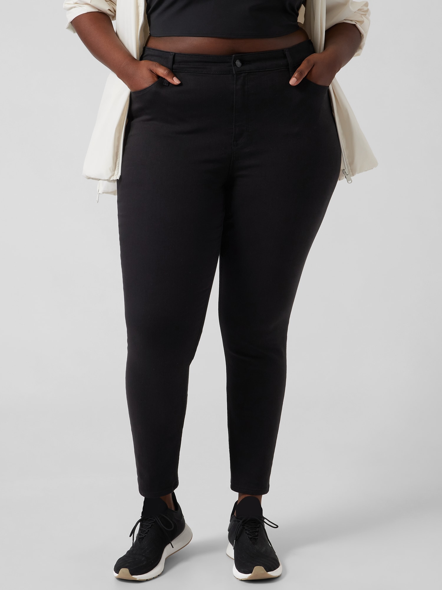 ATHLETA Frontier Denim Capri Pants Jeans Womens Size 0 Black Stretch