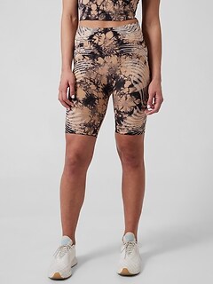 Motivate Seamless Short