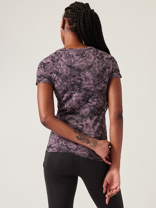 Image number 2 showing, Momentum Seamless Tee