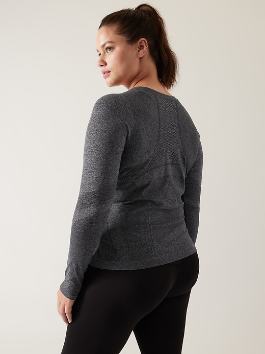 Image number 5 showing, Momentum Seamless Heather Top