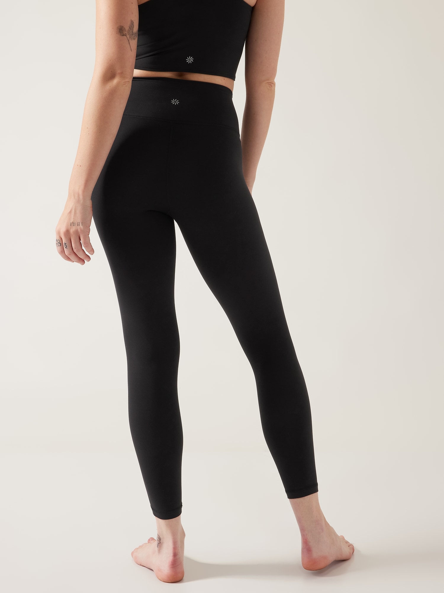 Lululemon Align Pant 7/8 Yoga Pants (Black, 6) 