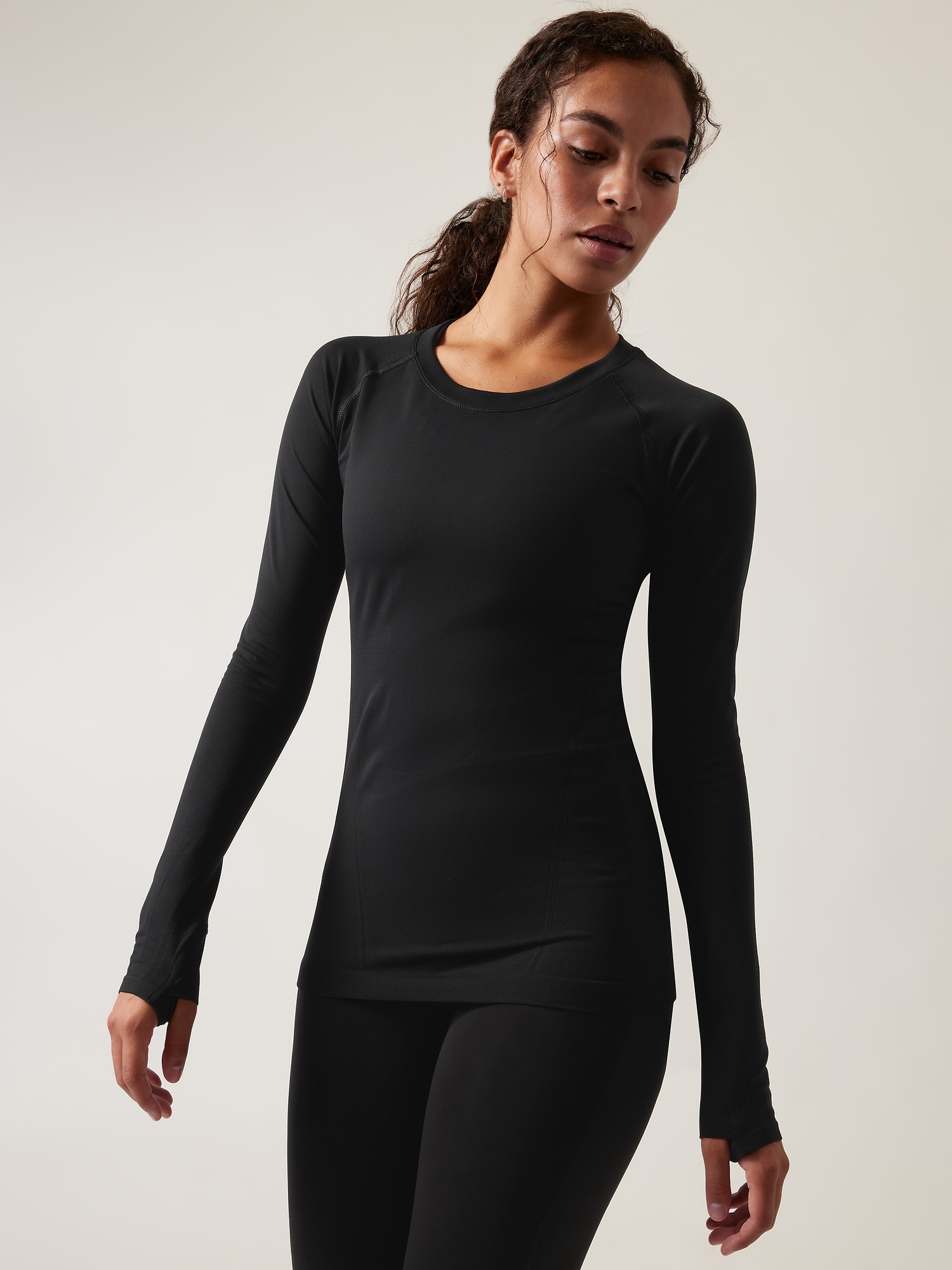 Athleta Momentum Seamless Top black. 1