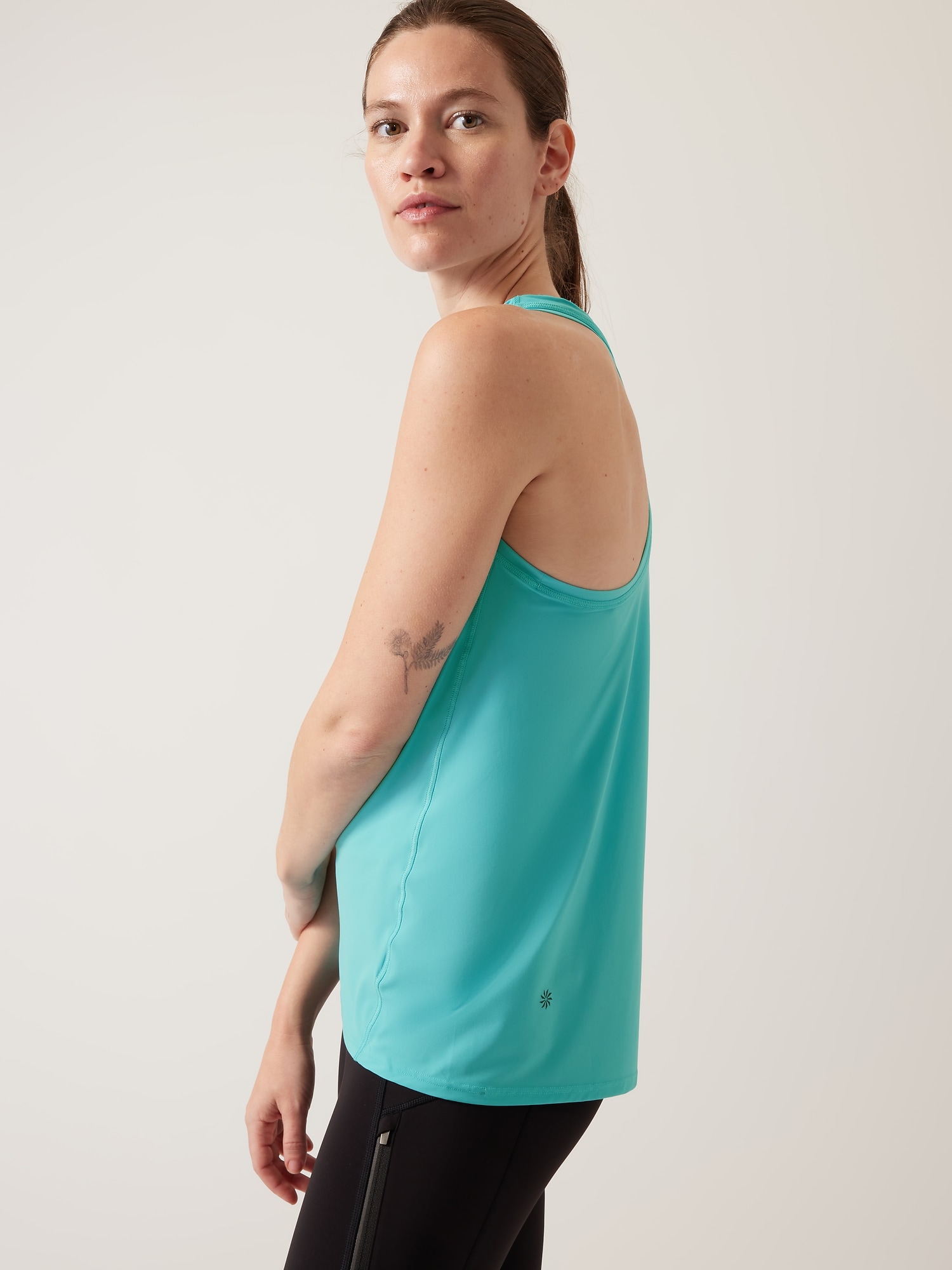 Scoop Tank in Onyx – Lost in Layers
