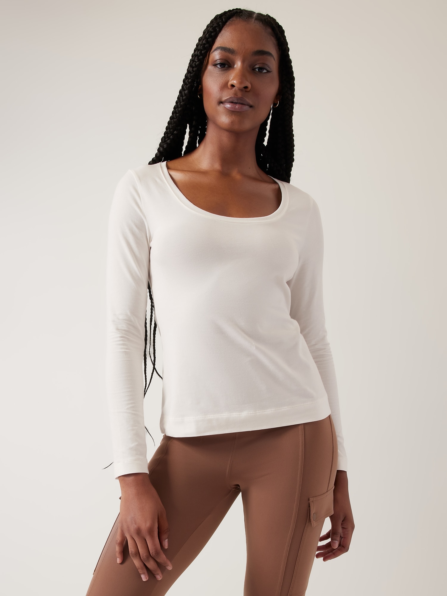 Athleta Outbound Scoop Neck Top white. 1