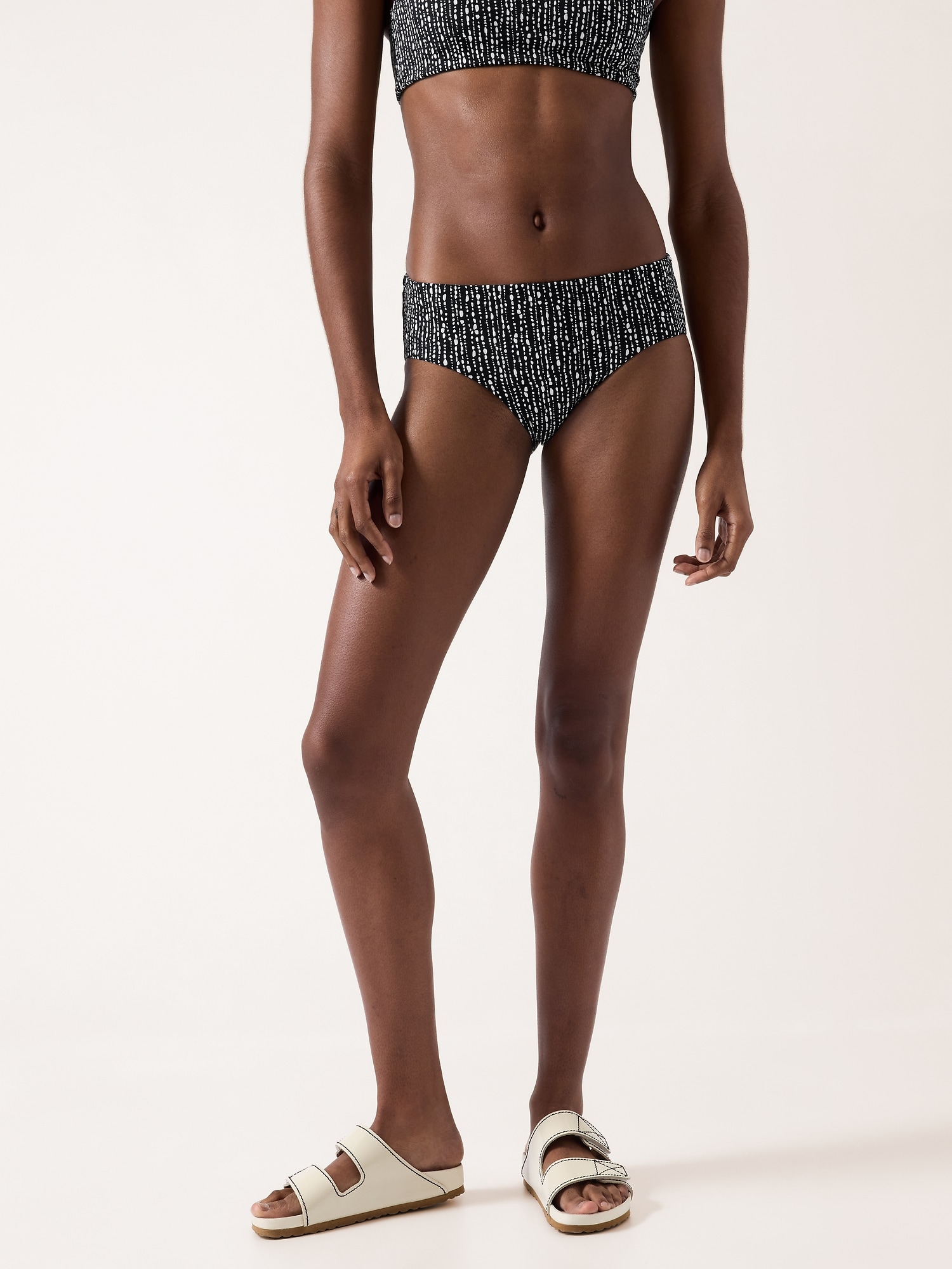 Athleta Clean Full Swim Bottom black. 1