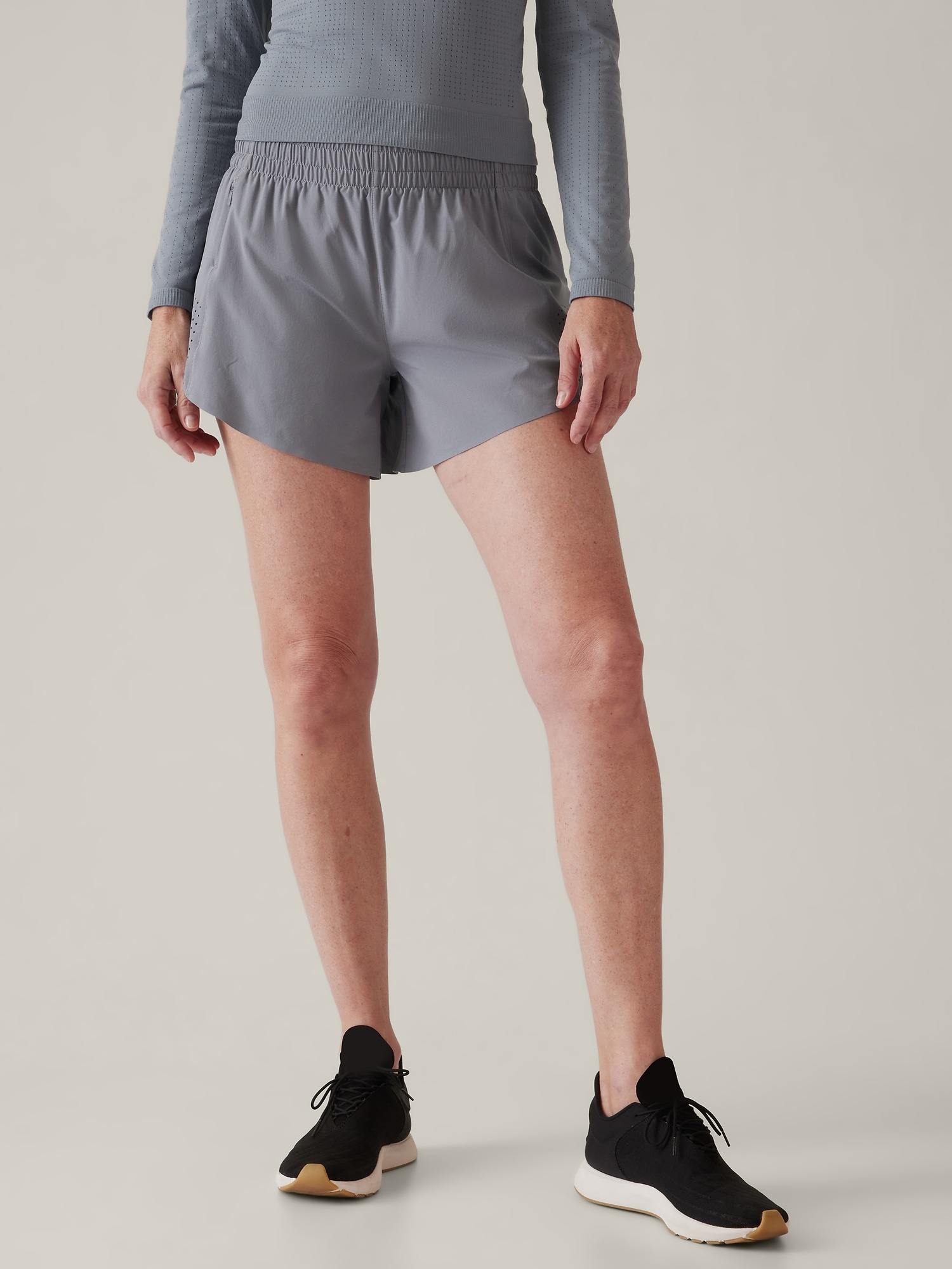 Athleta Hustle 4.5" Short blue. 1 Athleta Hustle 4.5" Short blue. 1