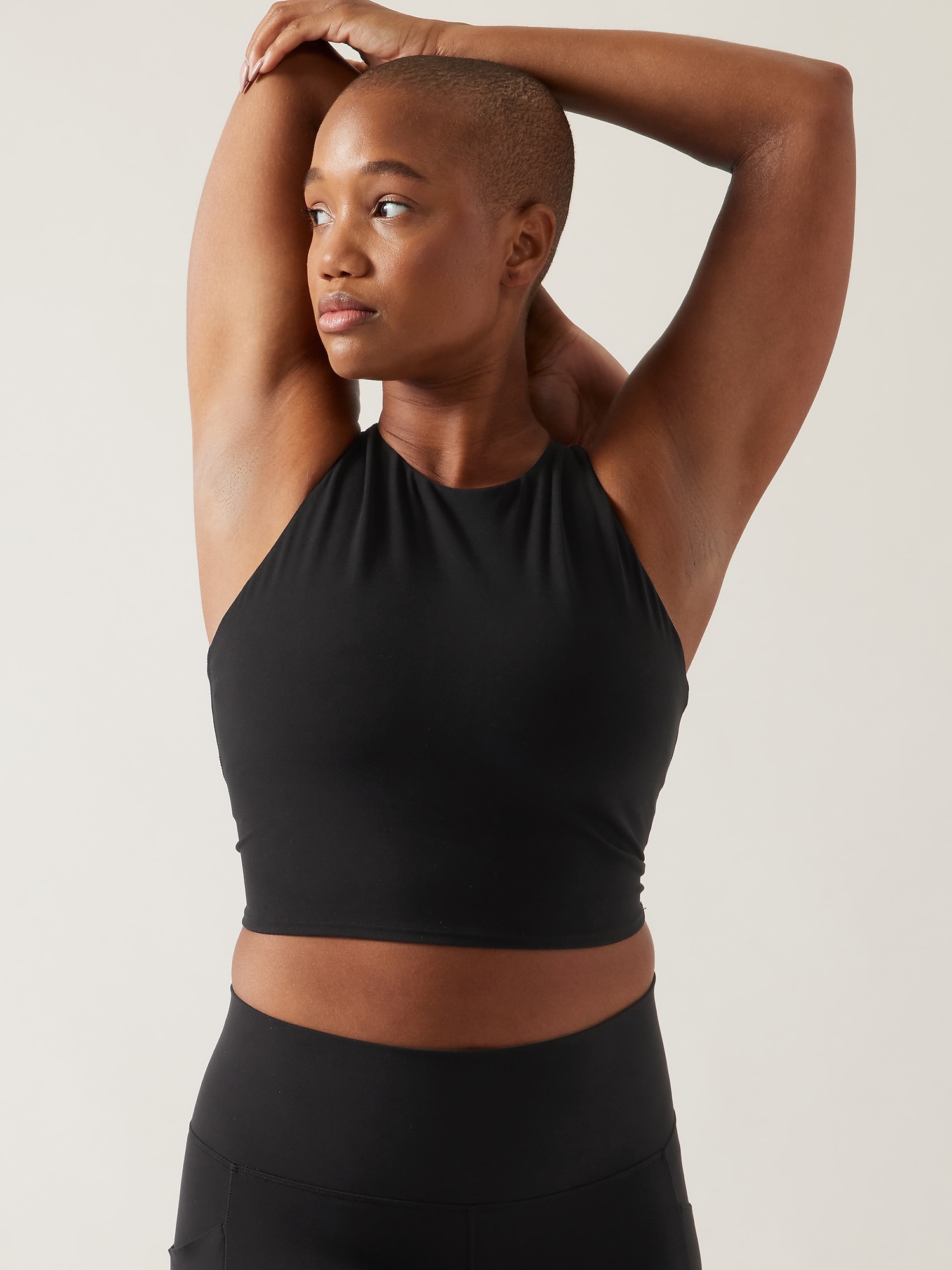 Athleta Conscious Crop Bra D&#45DD black. 1