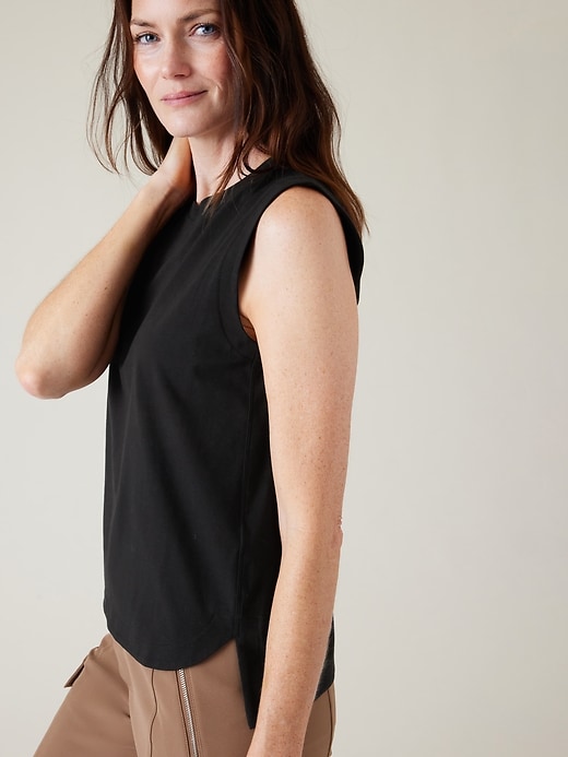 Image number 3 showing, Effortless Tank