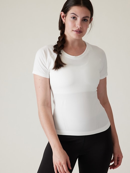 Image number 5 showing, Momentum Seamless Sport Length Tee