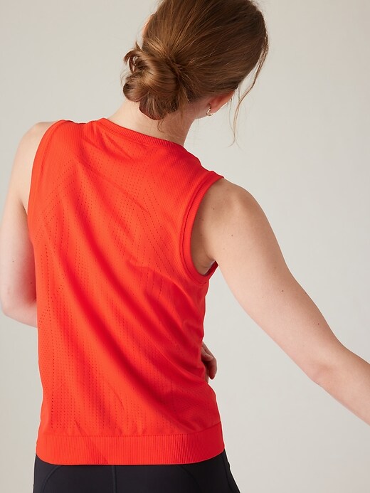Image number 2 showing, In Motion Seamless Tank