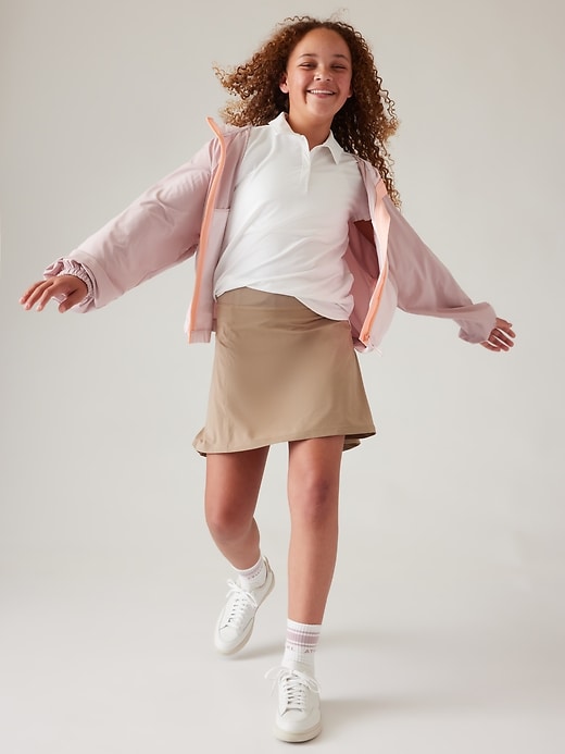 L'image numéro 2 présente Polo School Day Athleta Girl