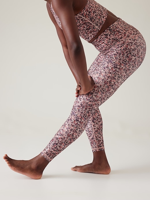 L'image numéro 3 présente Legging 7/8 à taille très haute Elation