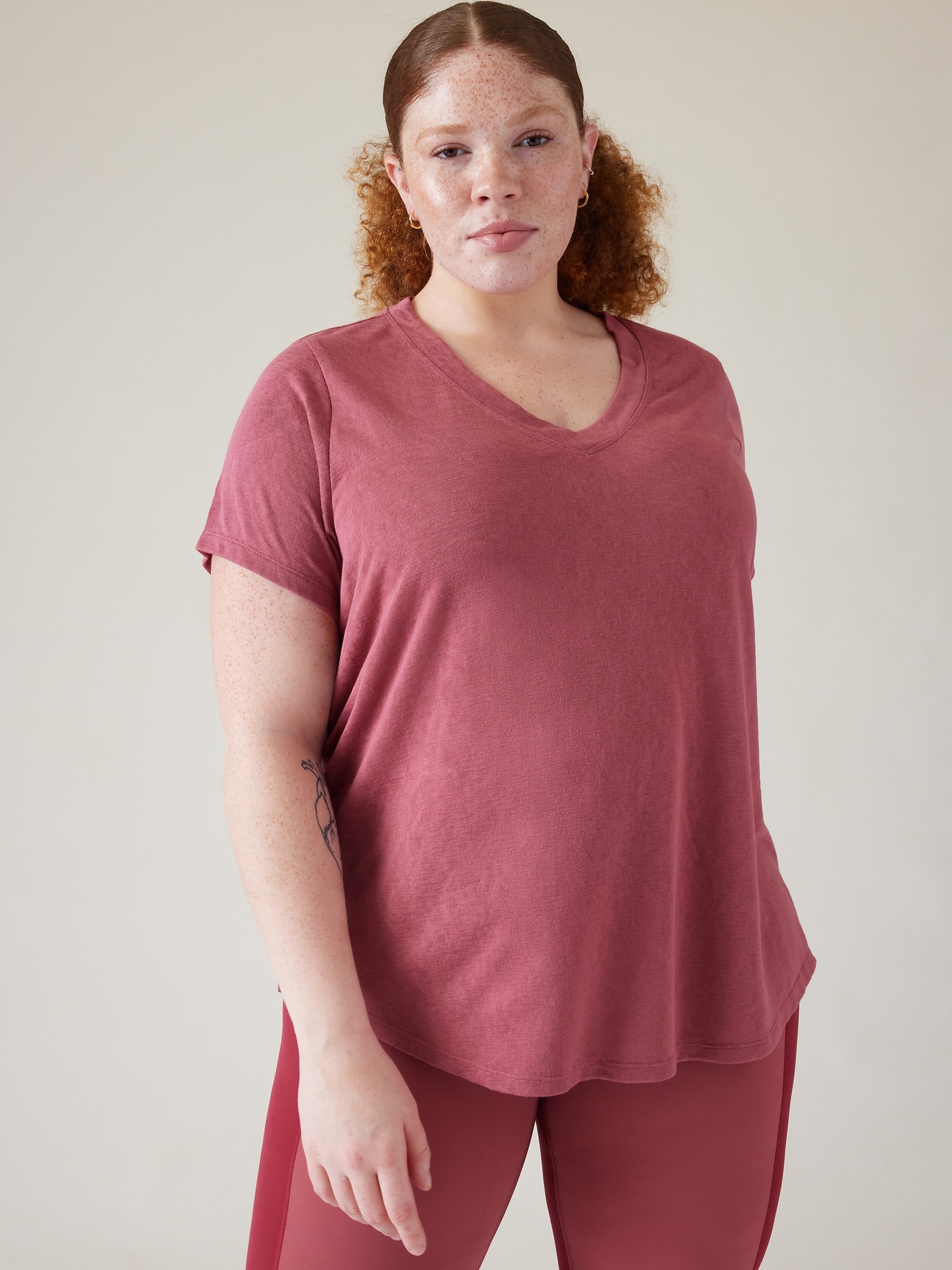 Athleta Breezy Scoop V Tee pink. 1