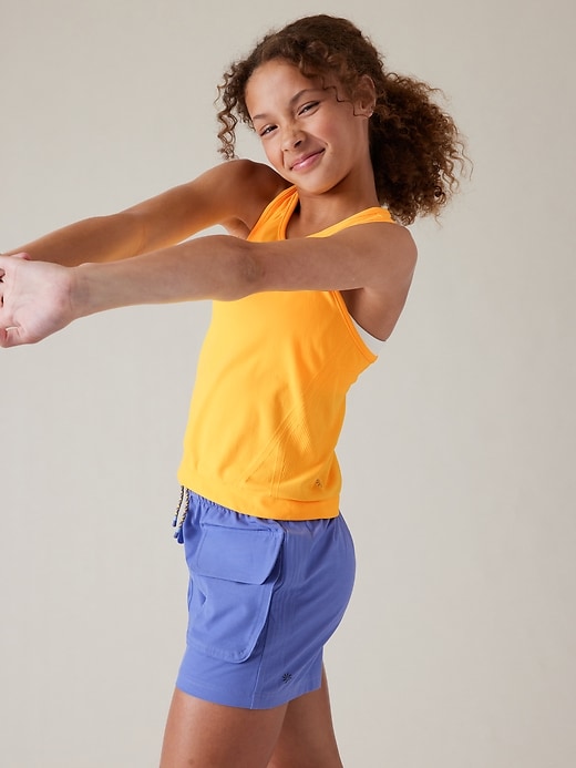 L'image numéro 3 présente Camisole sport sans coutures Power Up Athleta Girl