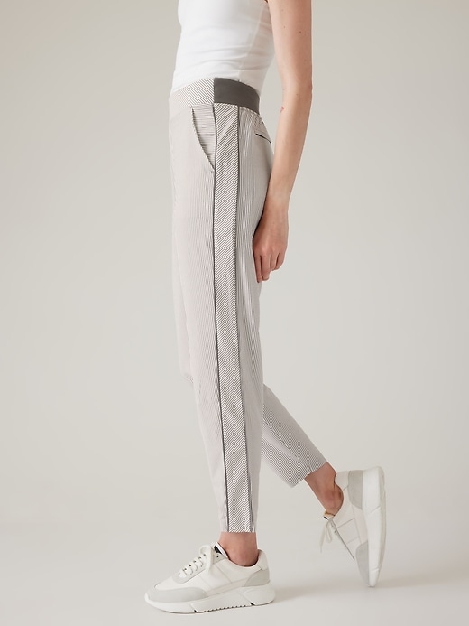 Brooklyn Mid Rise Ankle Pant Athleta