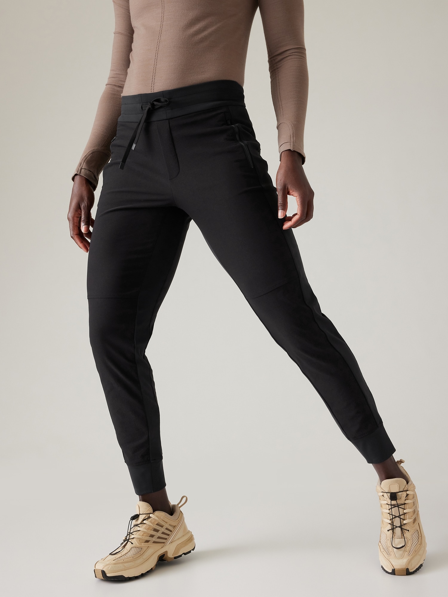 Athleta Mesh Contrast Crop Leggings SZ M Black Side Pockets Active