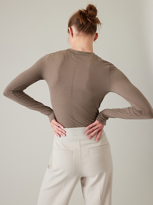 Image number 2 showing, Ascent Seamless Top