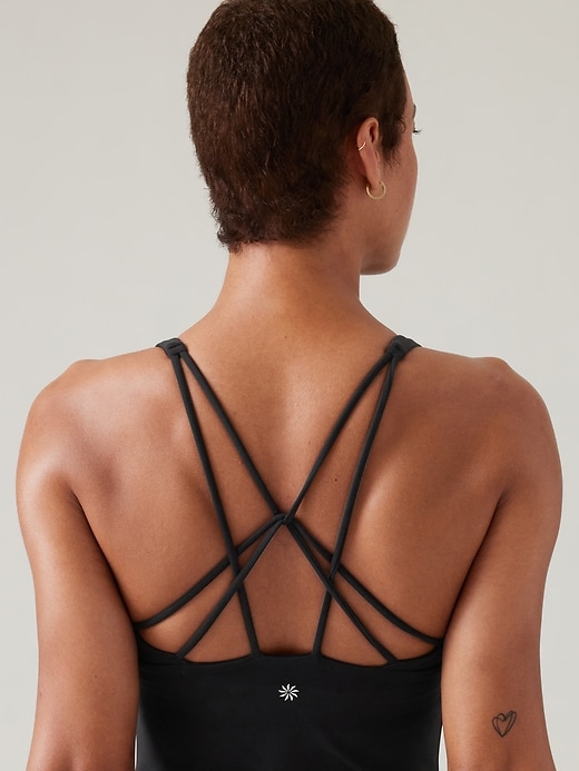 L'image numéro 6 présente Camisole à soutien-gorge intégré Solace