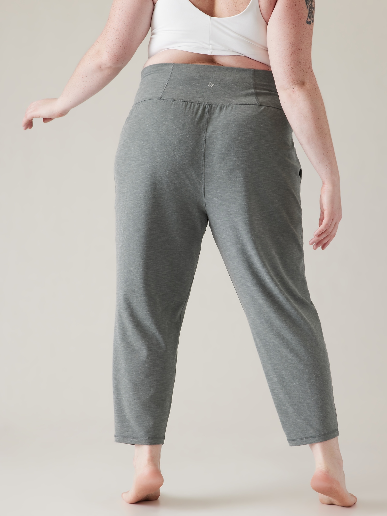 Elation Straight Leg Pants - Do these ever go on sale? : r/Athleta_gap