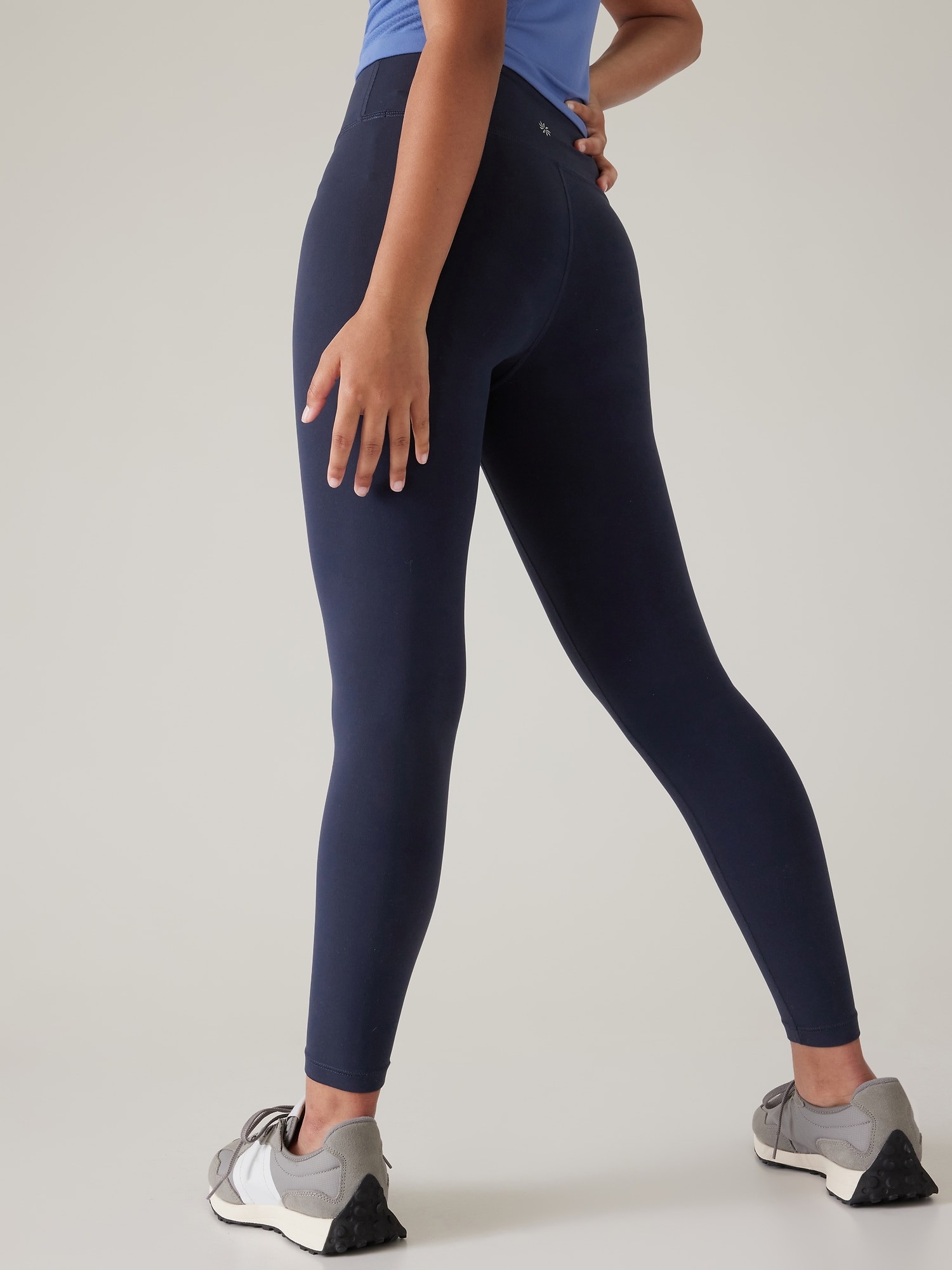 Athleta chaturanga navy blue tight leggings size medium tall - $29 - From  Michaela
