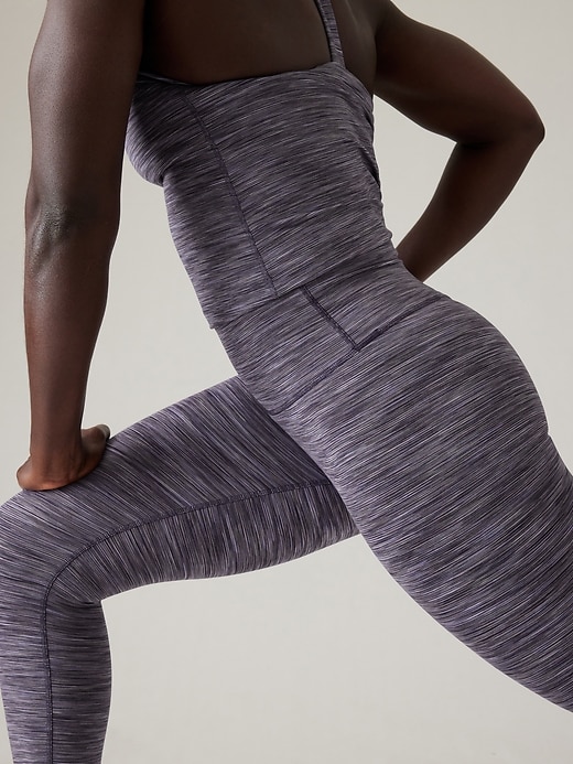 L'image numéro 6 présente Legging 7/8 texturé à taille haute Transcend