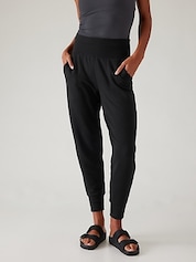 West-Liberty Women's Joggers – A3 Performance