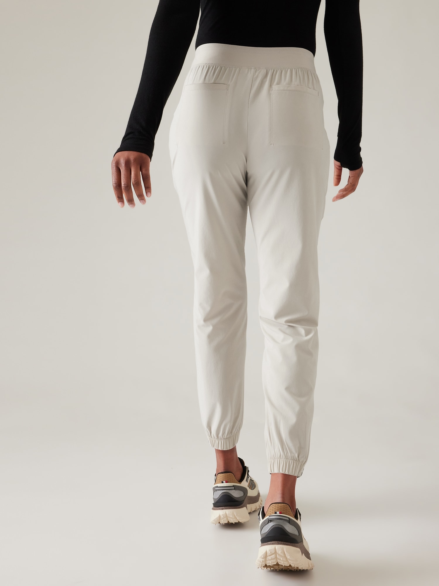 Thick High-waisted Joggers – Hollywood Boutique