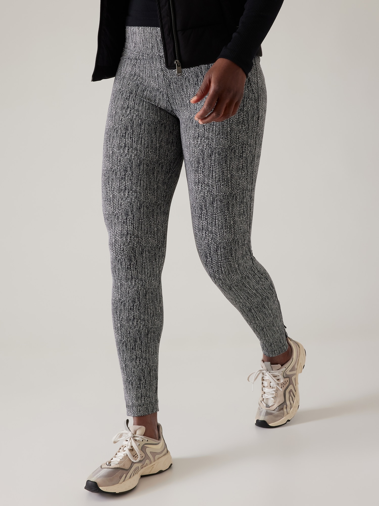 Athleta High Rise Mesh Chat Leggings Athletic Gray Size Small S EUC L1788 -  $30 - From Laura
