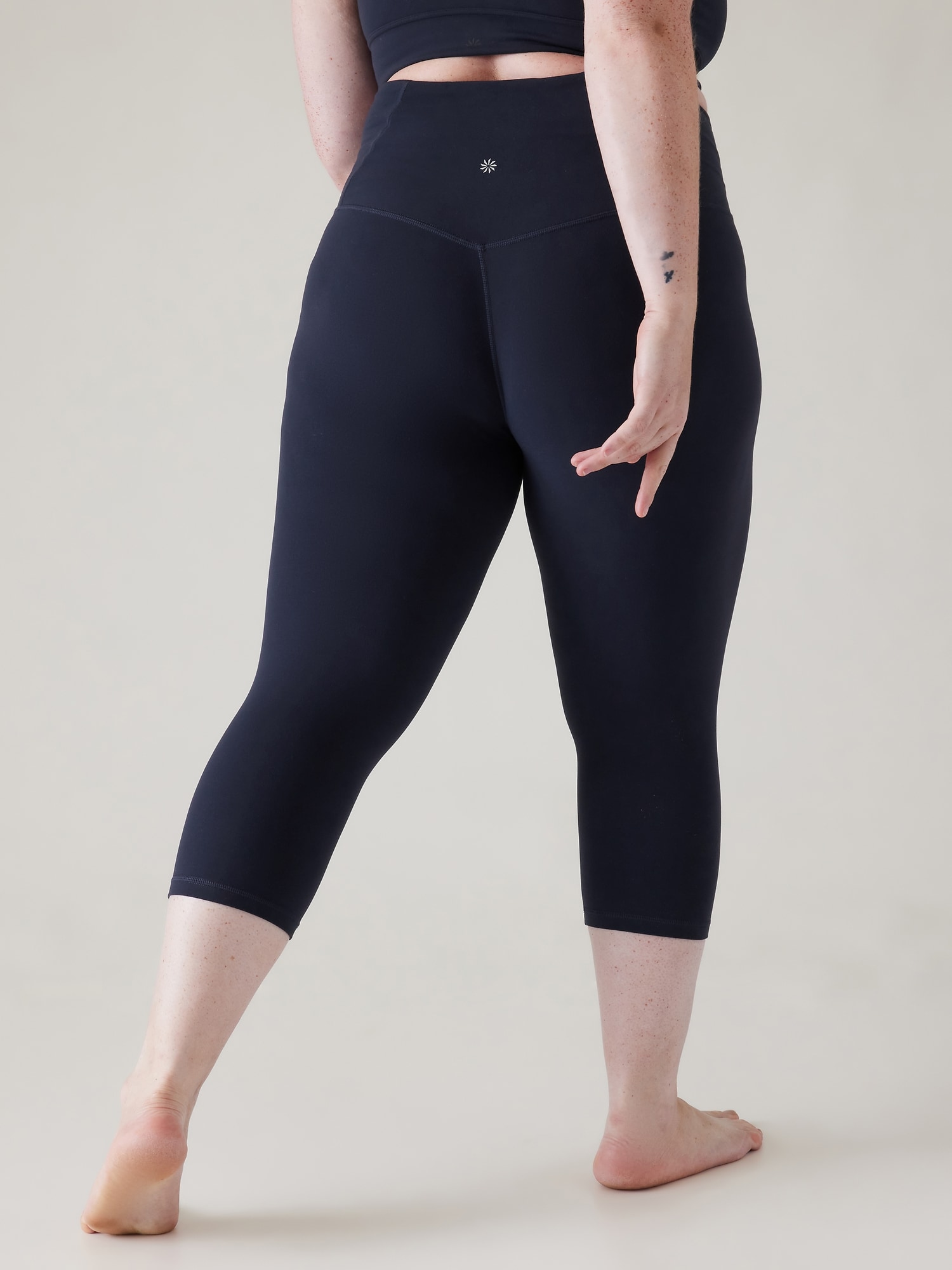 Women's Active Buttery-Soft Capri Workout Leggings. • 5 high rise