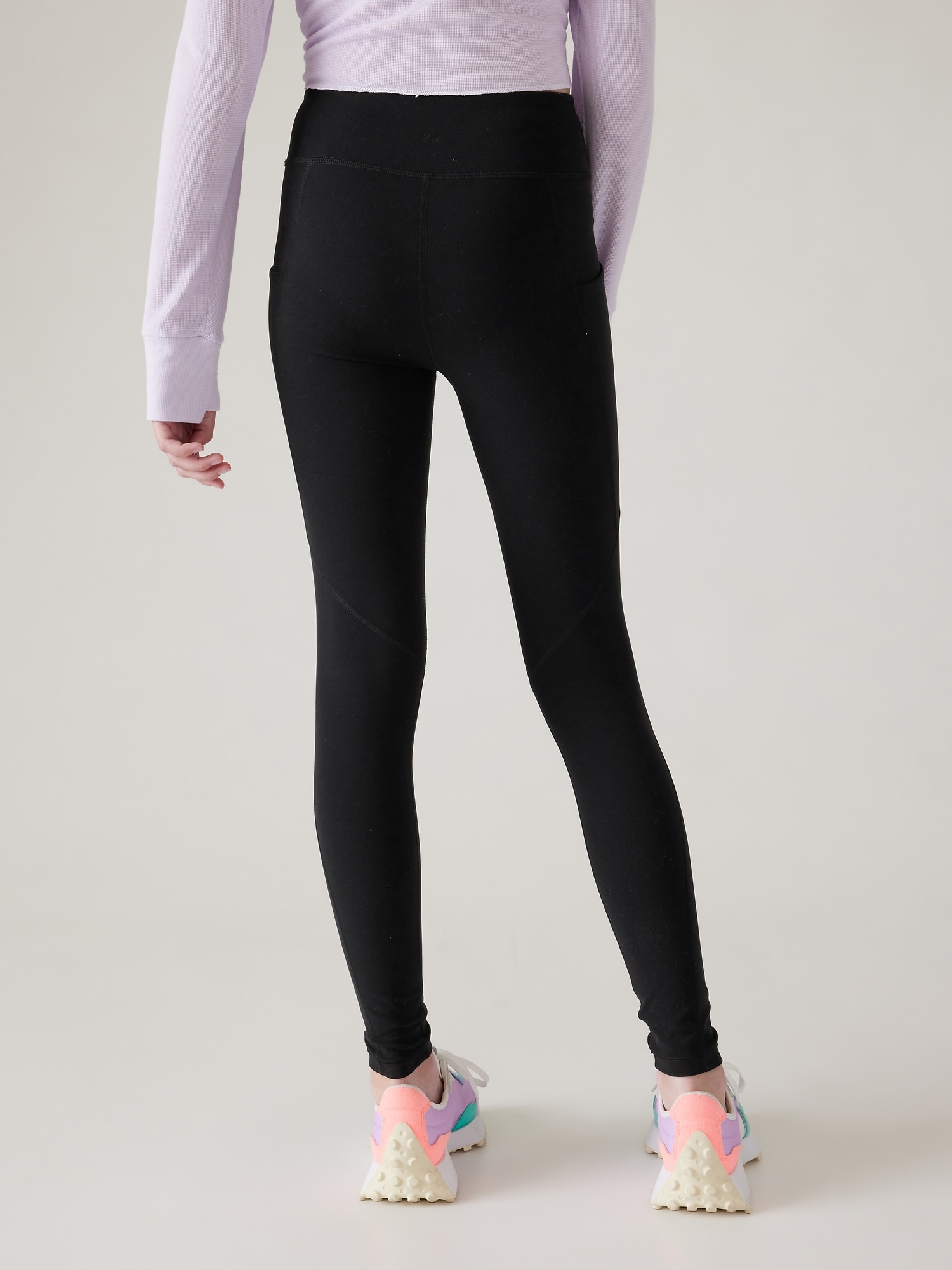 Athleta High-Rise Cropped Leggings - Size XS – Chic Boutique
