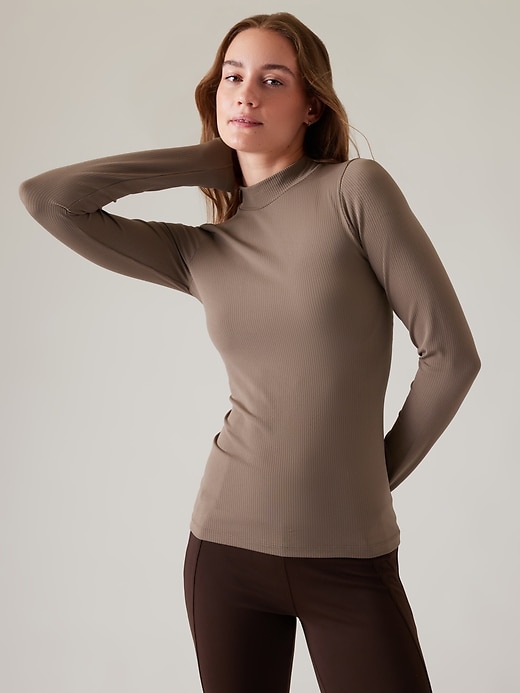 Renew Seamless Mock Neck Top