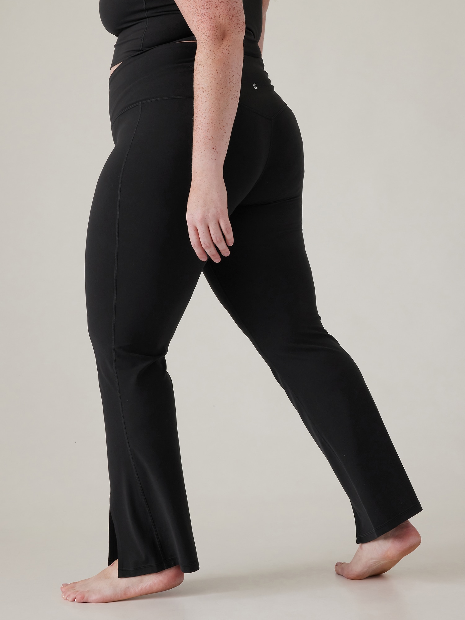 Womens Bootcut Yoga Pants with Pockets Moisture-Wicking High Waist
