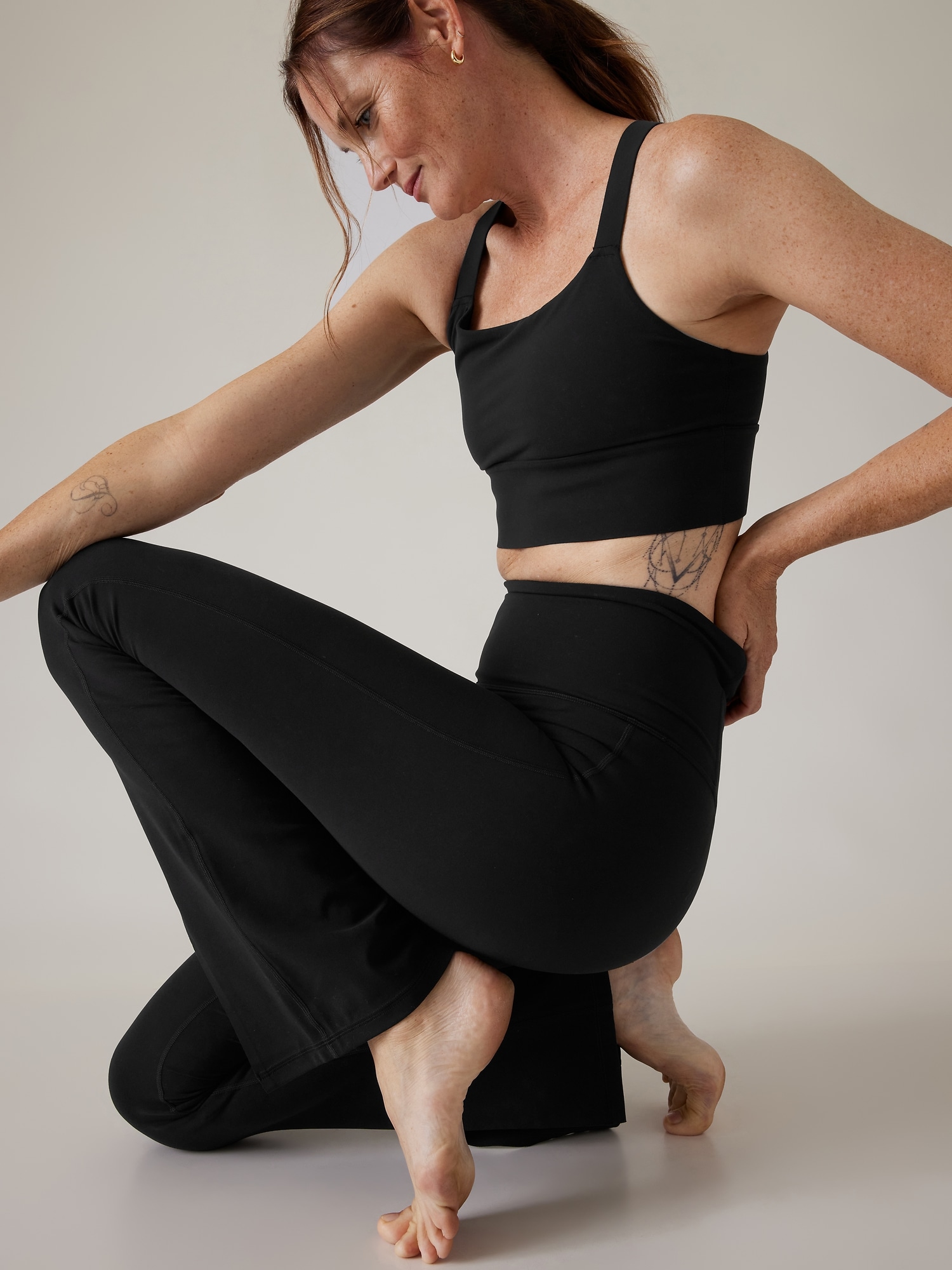 NWT ATHLETA Elation Flare Leg Pant Size XL X-Large Yoga Workout $99.00