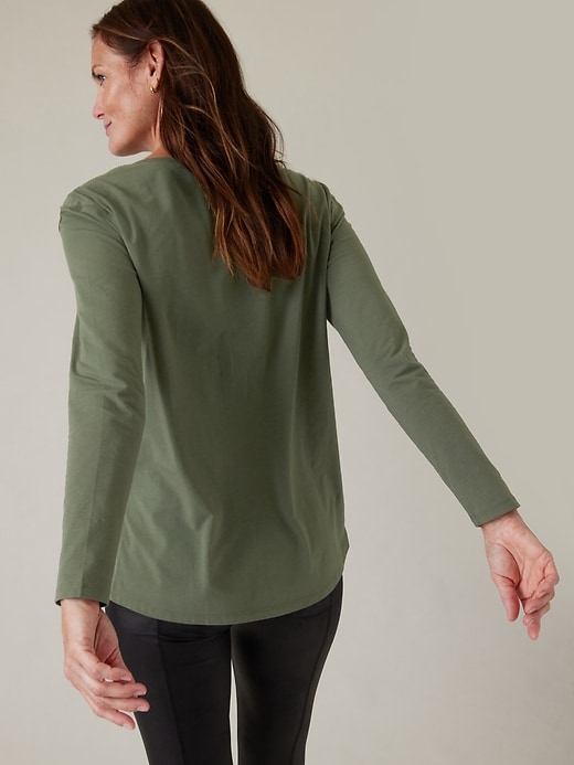 Image number 2 showing, Outbound V-Neck Top