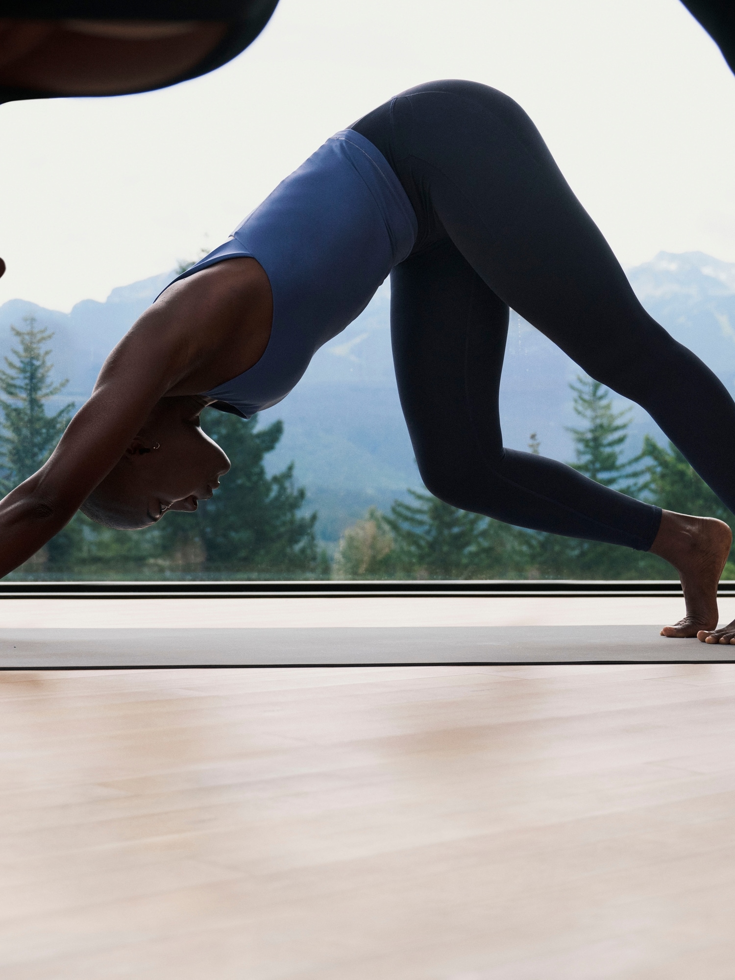 Athleta's Transcend Tights Are Perfect For Summer Workouts